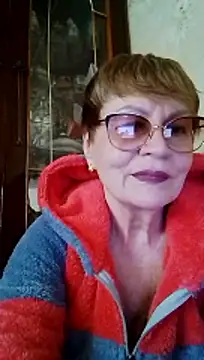 SophieBurns online show from April 2026 11:02:02 AM