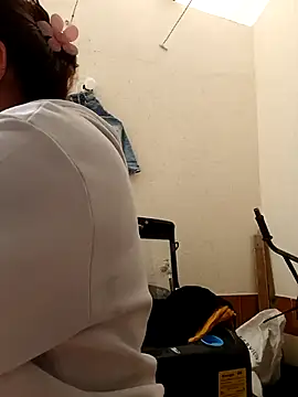 MajoArias online show from March 2026 05:08:01 PM