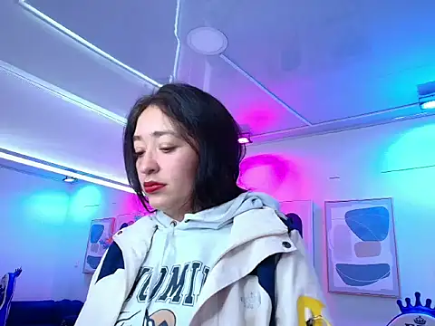 Alanna  scott online show from April 2026 04:02:02 AM