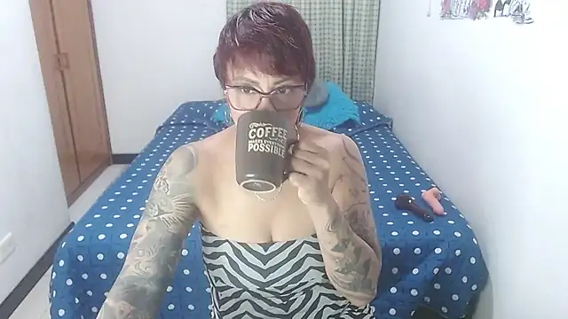 Snapshot of Charlotte_gray_ chatting on April 2026 11:07:01 PM Charlotte gray online show from April 2026 11:07:01 PM