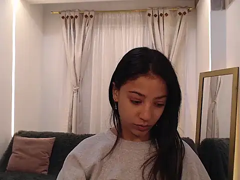 Snapshot of Scarleet_miaa chatting on May 2026 09:22:01 PM Scarleet miaa online show from May 2026 09:22:01 PM