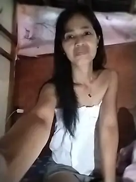 Snapshot of sweet_maxine44 chatting on May 2026 10:28:01 PM sweet maxine44 online show from May 2026 10:28:01 PM