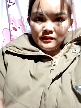 Luminana online show from February 2026 01:43:01 AM