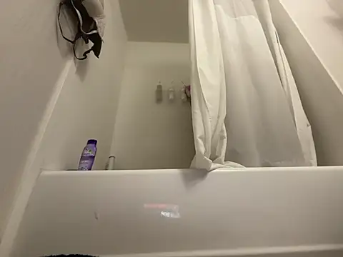 Goldie Glows63 online show from April 2026 03:41:02 PM