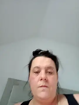 louisa36 online show from February 2026 02:46:01 PM