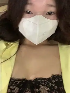 Rin-yiyi online show from February 2026 03:17:01 AM