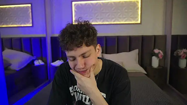 StefanBev online show from March 2026 08:02:01 PM