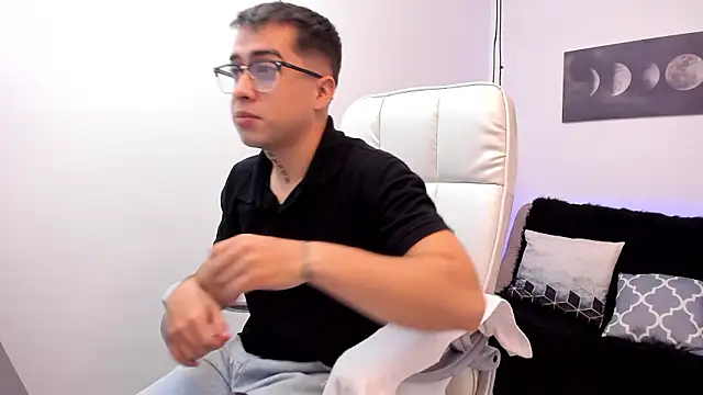 Tommas Jhonson online show from March 2026 11:55:02 PM