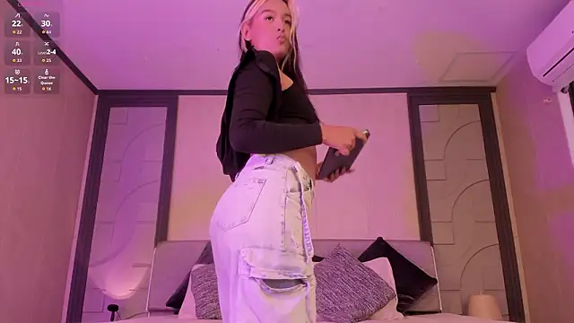 alicee clark  online show from March 2026 12:30:02 PM