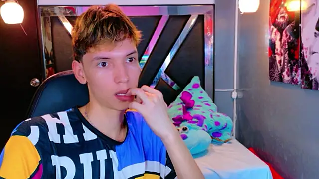 Liam Green1 online show from February 2026 01:20:01 PM