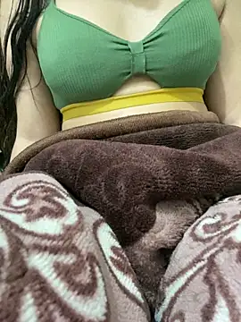 Snapshot of unicornbabe23 chatting on February 2026 08:37:01 AM unicornbabe23 online show from February 2026 08:37:01 AM