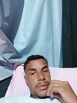 Jmartinss69 online show from May 2026 11:57:02 PM