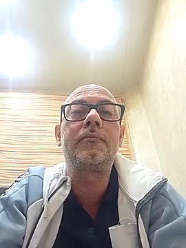 pareja47 online show from April 2026 02:59:02 PM