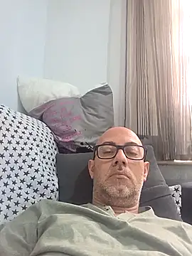pareja47 online show from May 2026 03:06:01 PM