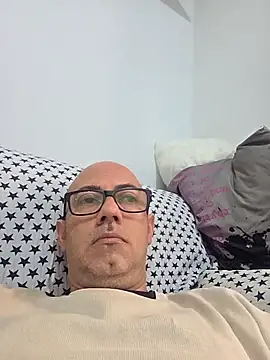 pareja47 online show from May 2026 08:44:01 AM