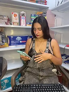 -BabyLuna online show from April 2026 12:06:01 PM