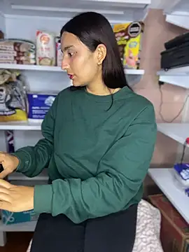 -BabyLuna online show from April 2026 12:32:01 AM