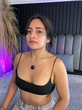 Nanda vixen  online show from May 2026 07:12:01 PM