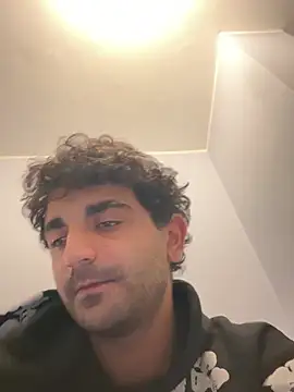 elia2711 online show from February 2026 07:02:02 PM