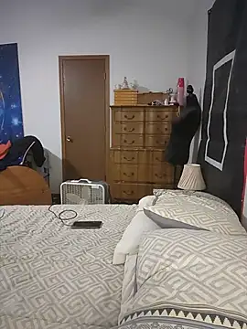 Snapshot of CuteKcCouple chatting on March 2026 04:40:01 AM CuteKcCouple online show from March 2026 04:40:01 AM