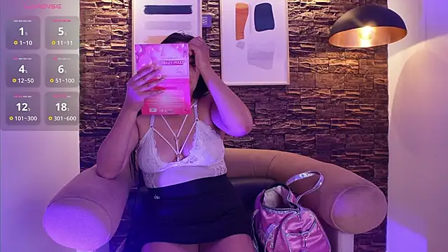 Snapshot of Celeste_Cole chatting on February 2026 12:02:01 PM Celeste Cole online show from February 2026 12:02:01 PM