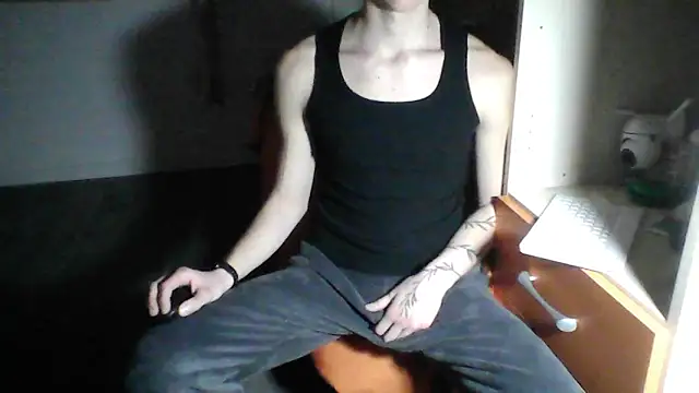 JulioDomlive online show from February 2026 07:07:01 PM