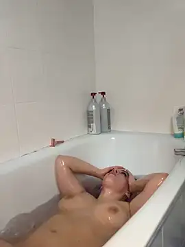 Roxysophie online show from April 2026 06:16:02 AM