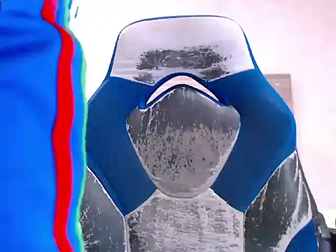 Snapshot of WilThePasive chatting on February 2026 01:11:01 PM WilThePasive online show from February 2026 01:11:01 PM