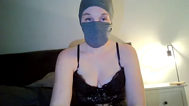 BlueEyesSecret online show from February 2026 12:25:01 AM