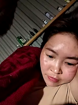 Yiyoongg online show from February 2026 02:35:01 PM