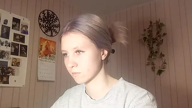 RunawayBr1de online show from February 2026 03:12:01 PM