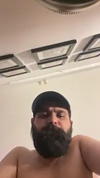 Snapshot of beerboy2222 chatting on March 2026 06:46:01 PM beerboy2222 online show from March 2026 06:46:01 PM