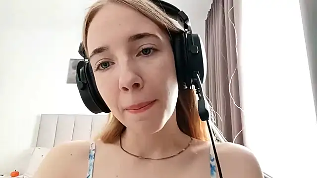 Snapshot of WackyNome chatting on February 2026 06:26:01 AM WackyNome online show from February 2026 06:26:01 AM