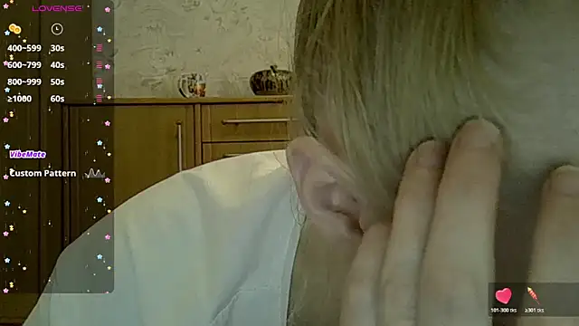 CurvyWild Lady30 online show from March 2026 01:08:01 PM