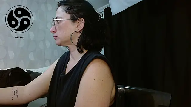 Snapshot of lincebdsm chatting on December 2025 09:24:02 PM lincebdsm online show from December 2025 09:24:02 PM