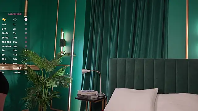 roxy morrison x online show from February 2026 05:43:02 PM