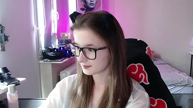 Snapshot of LunaXcherry chatting on June 2026 04:38:02 PM LunaXcherry online show from June 2026 04:38:02 PM