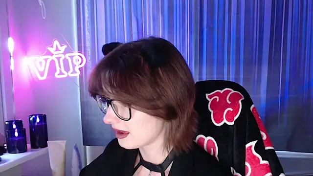 Snapshot of LunaXcherry chatting on July 2026 05:15:01 PM LunaXcherry online show from July 2026 05:15:01 PM