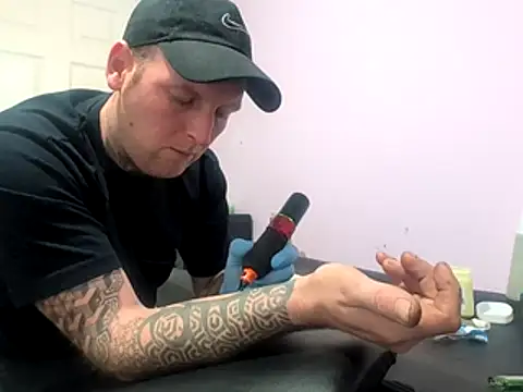 dave32000 online show from February 2026 09:22:01 PM