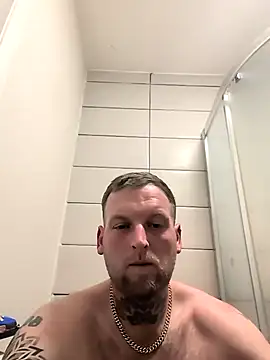 dave32000 online show from April 2026 10:31:02 PM