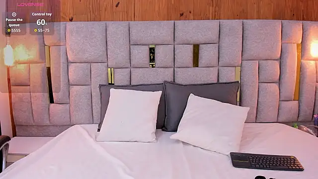 Snapshot of Nikky_Red_ chatting on February 2026 03:57:02 AM Nikky Red online show from February 2026 03:57:02 AM