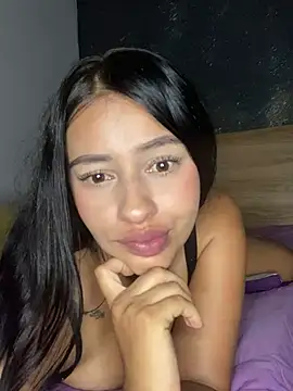 Snapshot of MANOLOT04 chatting on February 2026 11:33:01 PM MANOLOT04 online show from February 2026 11:33:01 PM