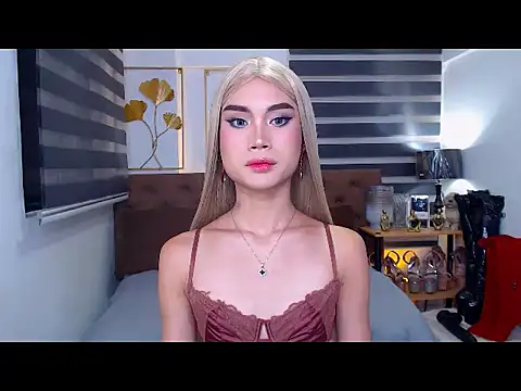 Snapshot of JuicyCockThea chatting on June 2026 02:10:02 PM JuicyCockThea online show from June 2026 02:10:02 PM