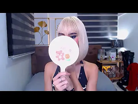 Snapshot of JuicyCockThea chatting on June 2026 04:40:02 PM JuicyCockThea online show from June 2026 04:40:02 PM
