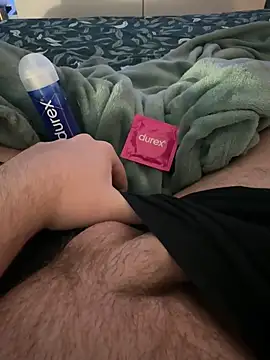 Thomascrtz online show from April 2026 07:25:01 PM