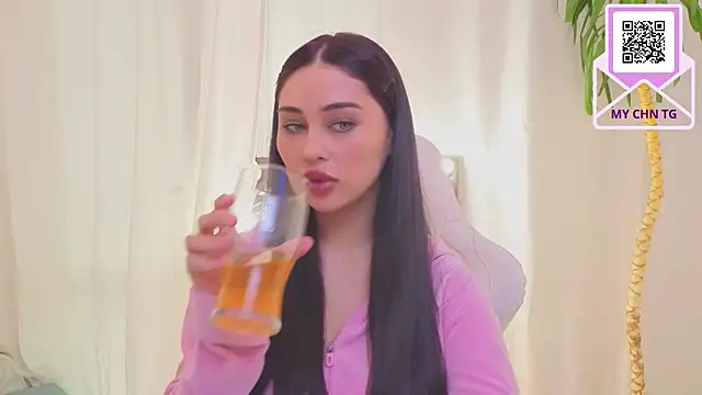 Sofia Plump online show from March 2026 11:54:02 AM