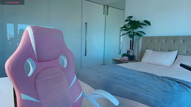 Kathy Deann online show from March 2026 11:27:01 AM