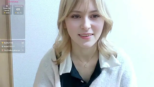 Snapshot of e_ri_ka93 chatting on June 2026 02:04:02 PM e ri ka93 online show from June 2026 02:04:02 PM
