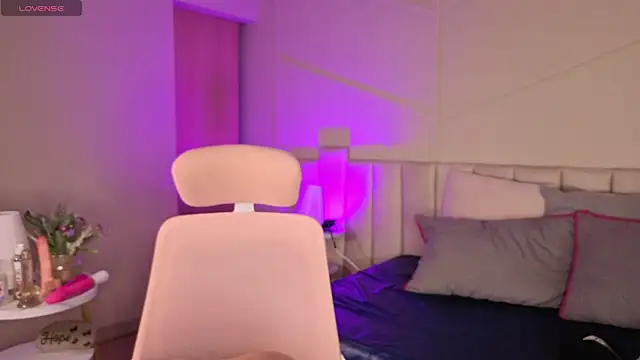 Eyes moon  online show from February 2026 02:23:01 AM