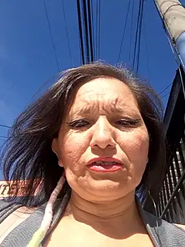 Alexamontiel  online show from April 2026 08:20:02 PM